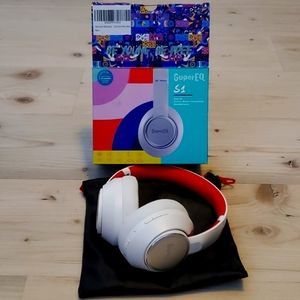 BRAND NEW Headphones